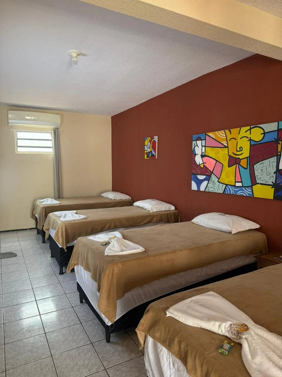 Quarto Quádruplo do Residencial Dragão, até 4 pessoas